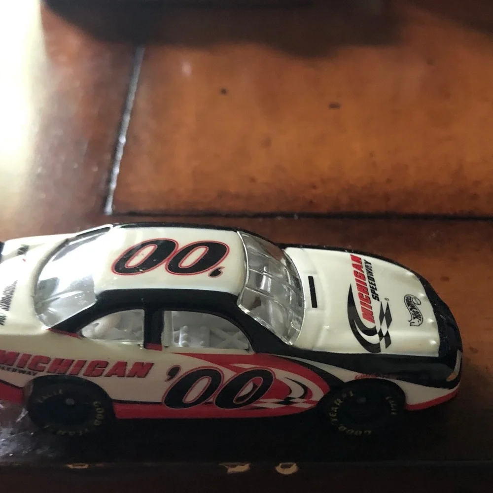 Die-cast Race Car Toy - White, Black & Red